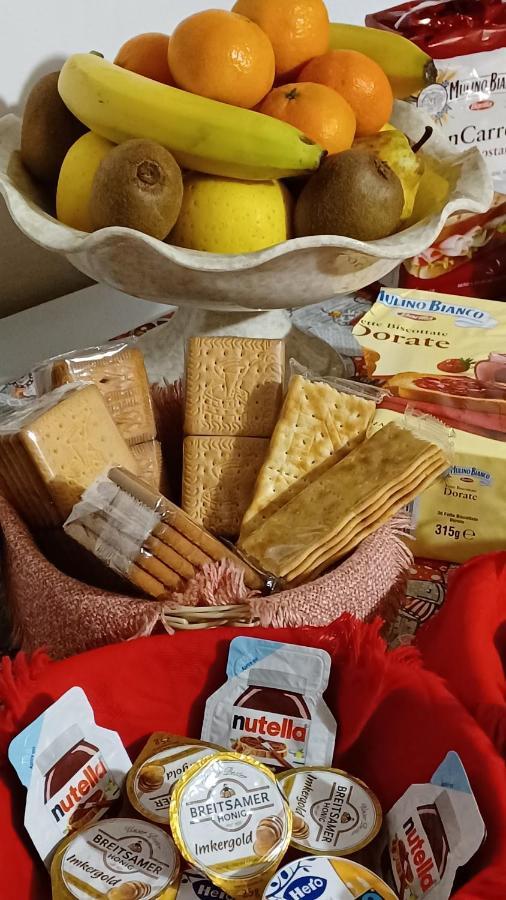 B & B Sentiero Valtellina Castello dell'Acqua エクステリア 写真